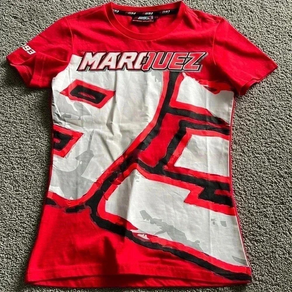 (15)  tshirt